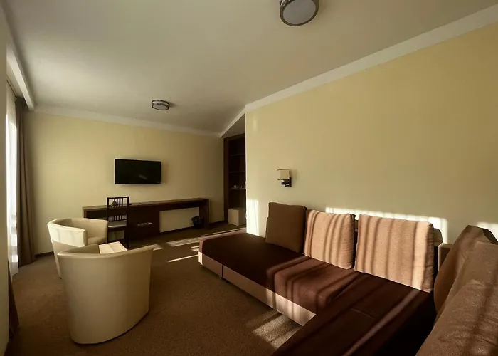 Nereus Park Hotel 2*